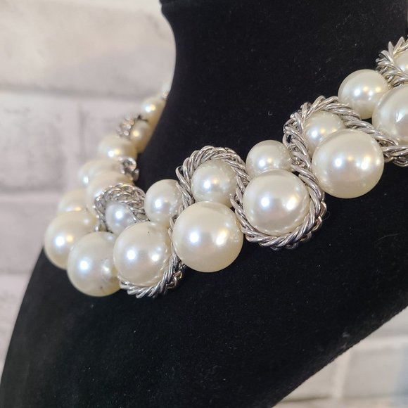 Vintage Statement Collar Necklace Graduated Faux Pearls Silver Chain Weave - Picture 7 of 12